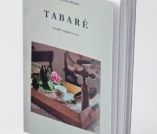 “Tabarè” di Giovanna Drago in scena a Scicli: poesia siciliana e intermezzi musicali
