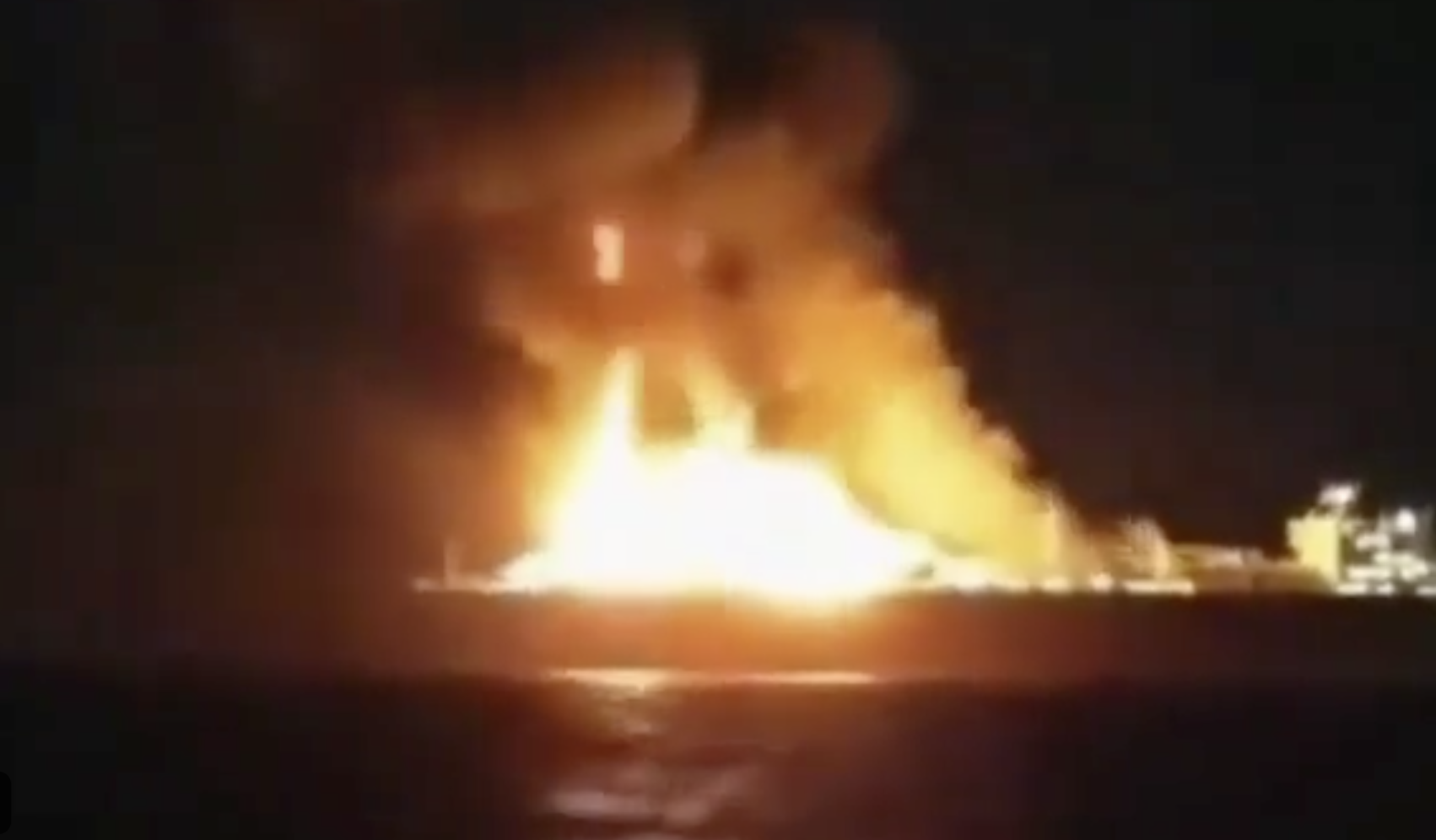 Metaniera russa affonda tra Malta e Libia: droni nel Mediterraneo, tensione in Sicilia