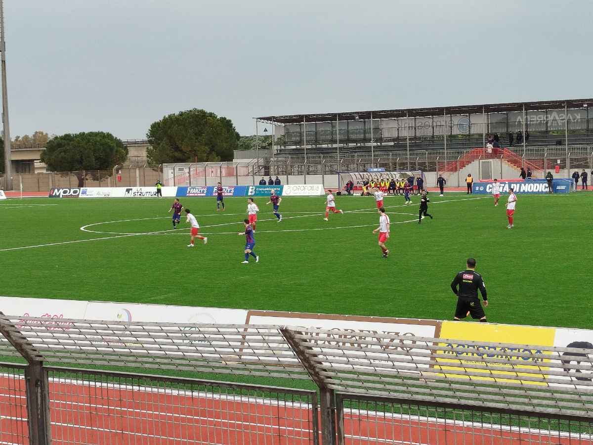 Scicli sconfitto 2-1 dal Frigintini: la società lancia un duro monito ai giocatori