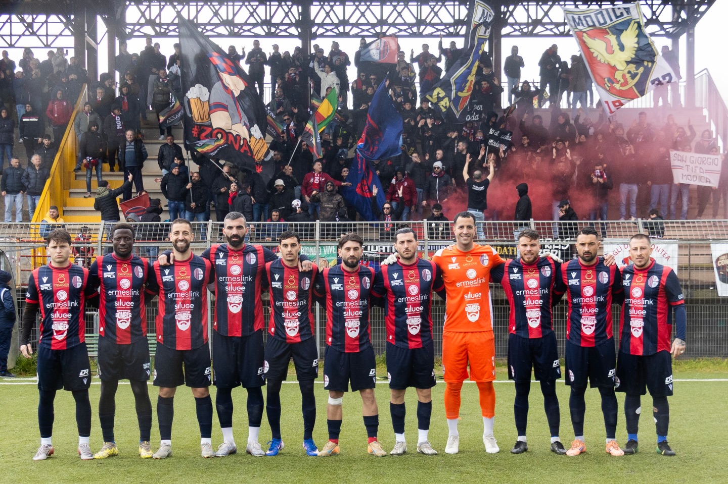 Il Modica promosso in serie D. Esplode la gioia dei tifosi rossoblu. Una città in festa