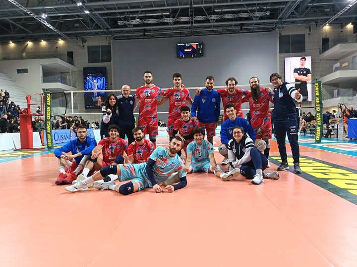 Maratona al PalaTerni e quarta vittoria consecutiva al tie break per la Volley Modica