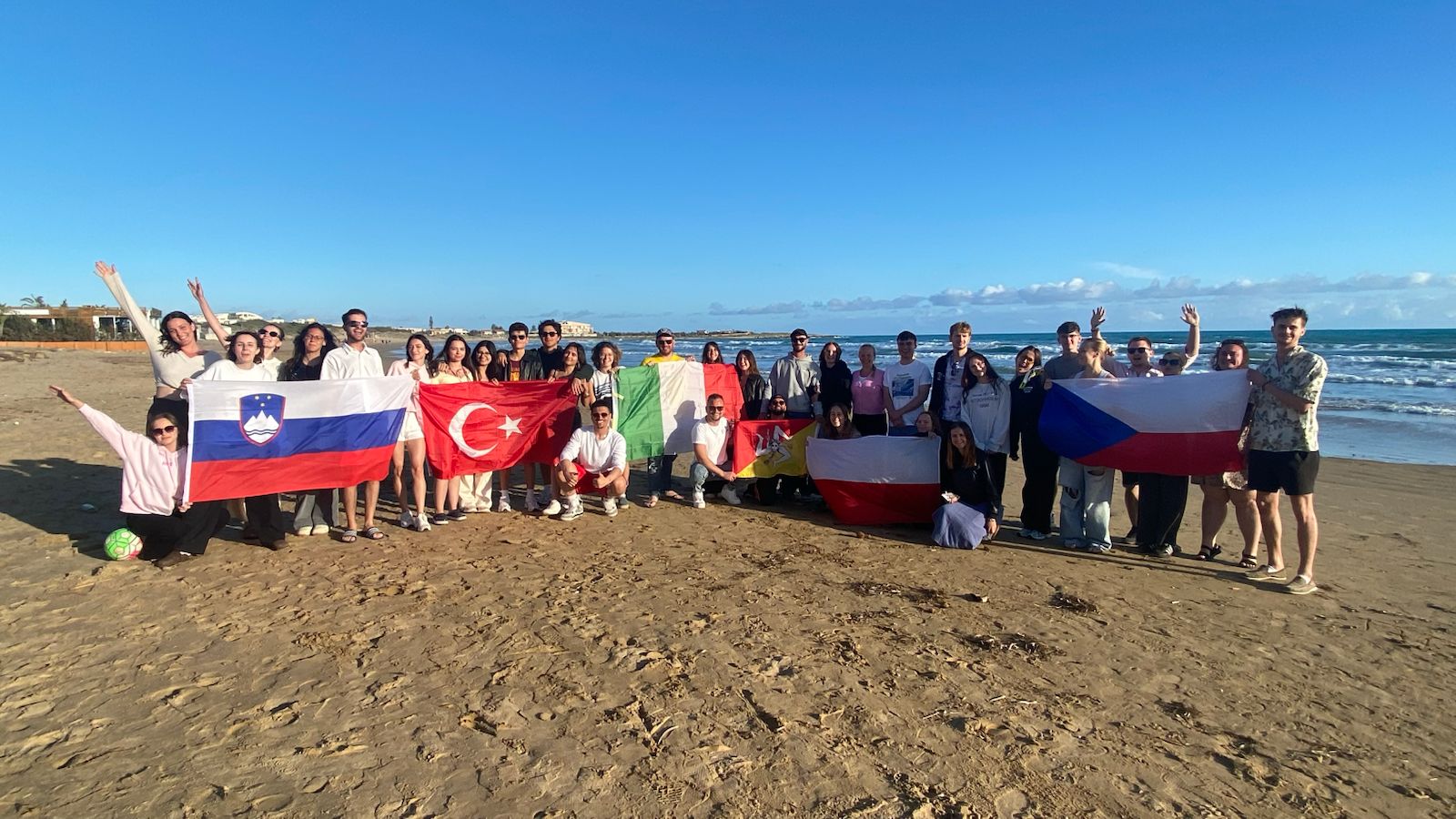 “Pics 4 Peace” a Modica: i giovani europei trasformano la fotografia in messaggio di pace