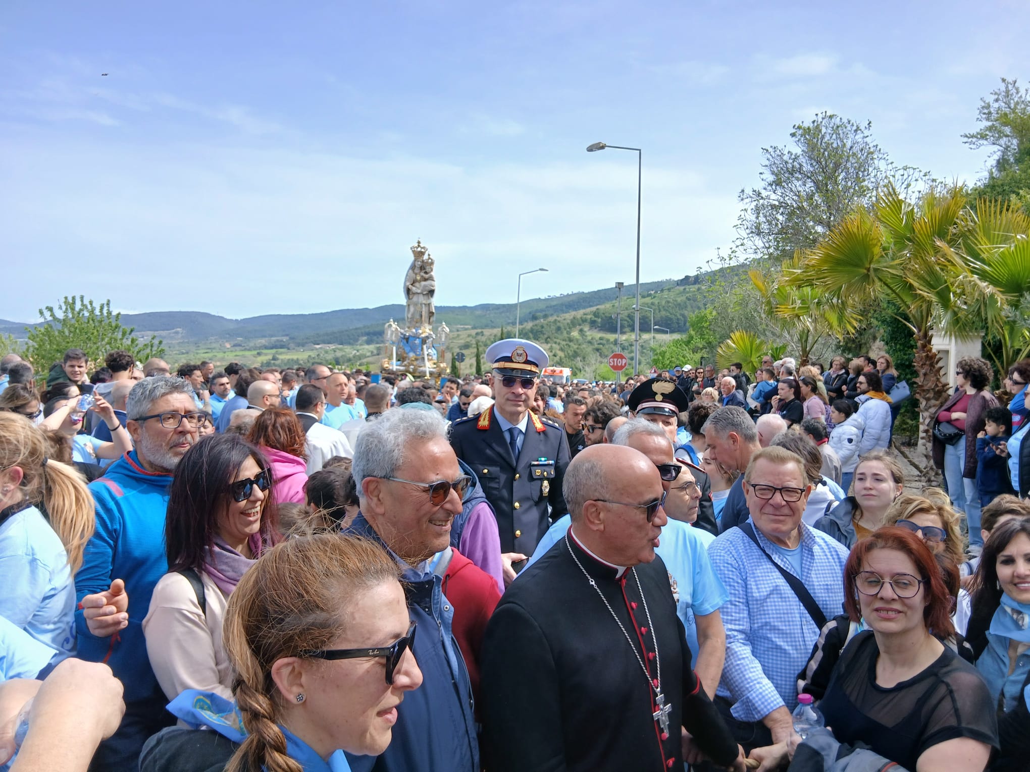 Chiaramonte in festa: il vescovo La Placa alla Salita della Madonna di Gulfi. FOTO E VIDEO