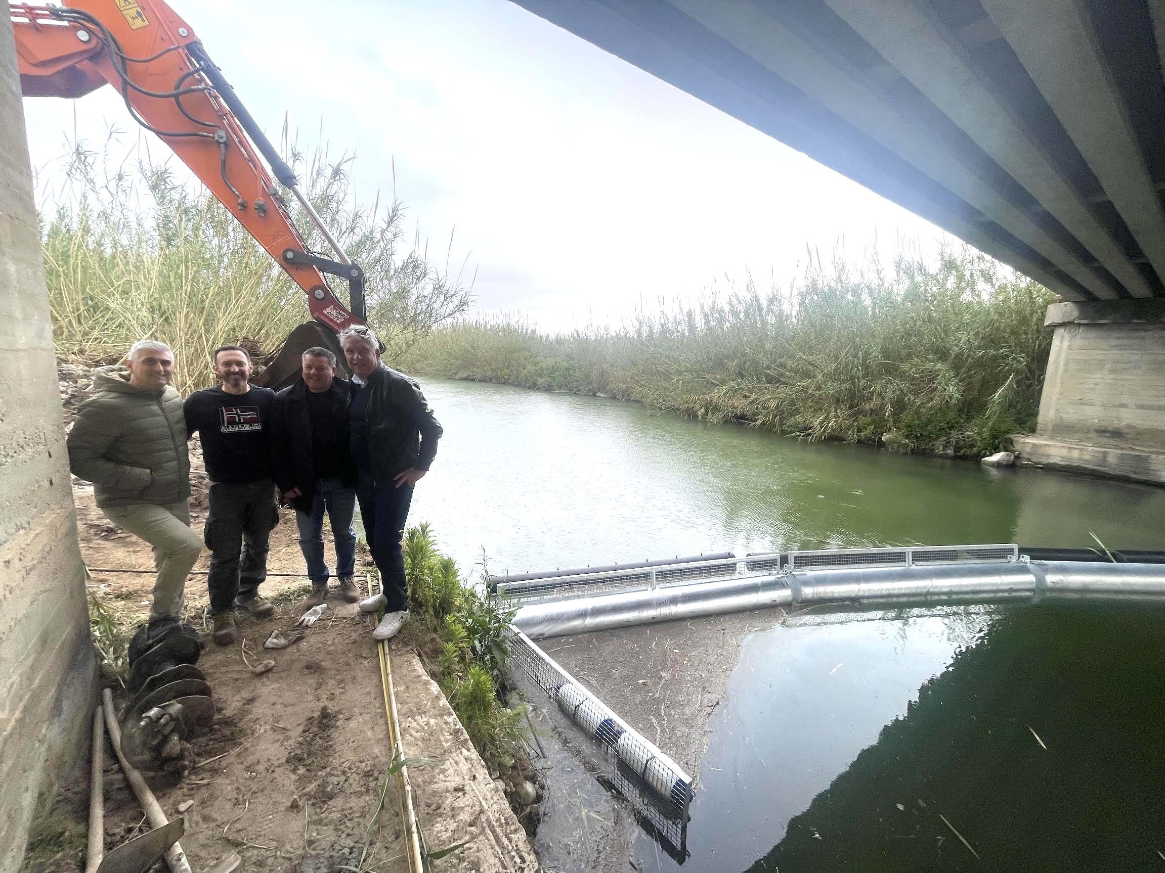 Scicli modello nazionale: il fiume Irminio protetto da una barriera anti-plastica per salvare il mare