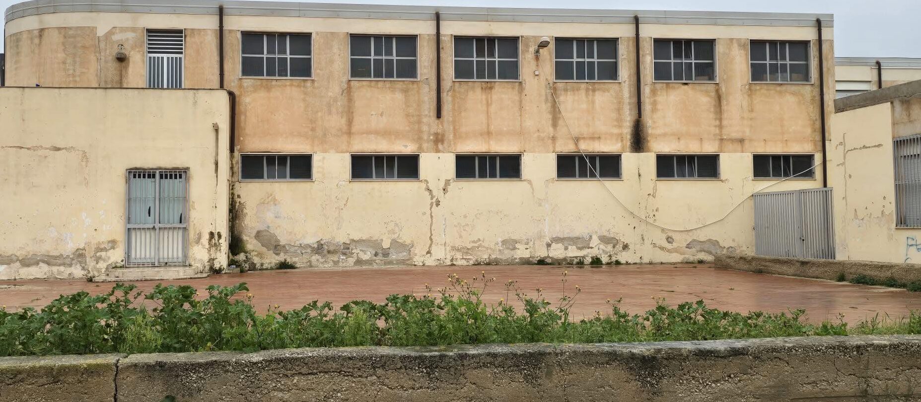 A Scicli palestra Don Milani off-limits: studenti senza spazi, esplode la protesta