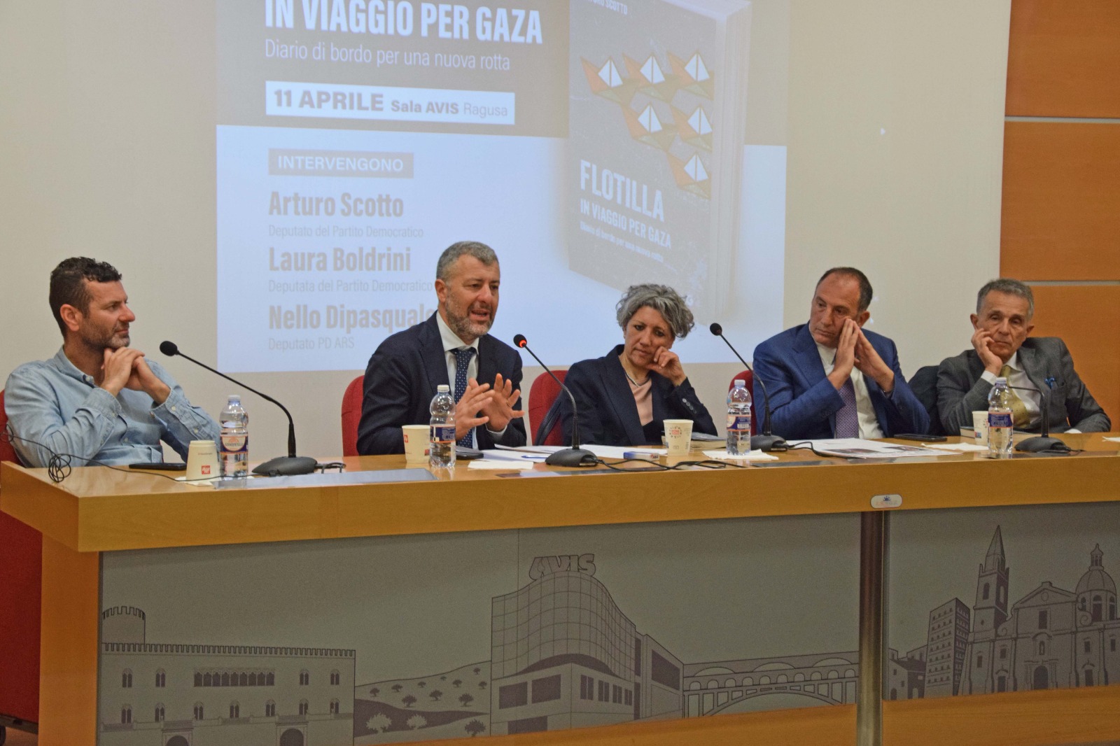 Dalla Sicilia a Gaza, il racconto di chi ha scelto di non restare a guardare