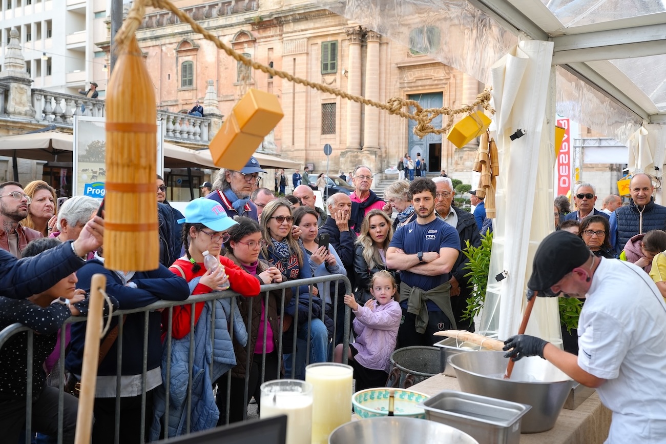 Formaggi in festa: Ragusa invasa da profumi, sapori e tradizione. FOTO GALLERY