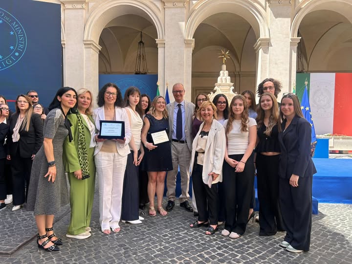 “Oscar della scuola” alla Vittorini di Scicli: riconoscimento nazionale contro droga e dipendenze