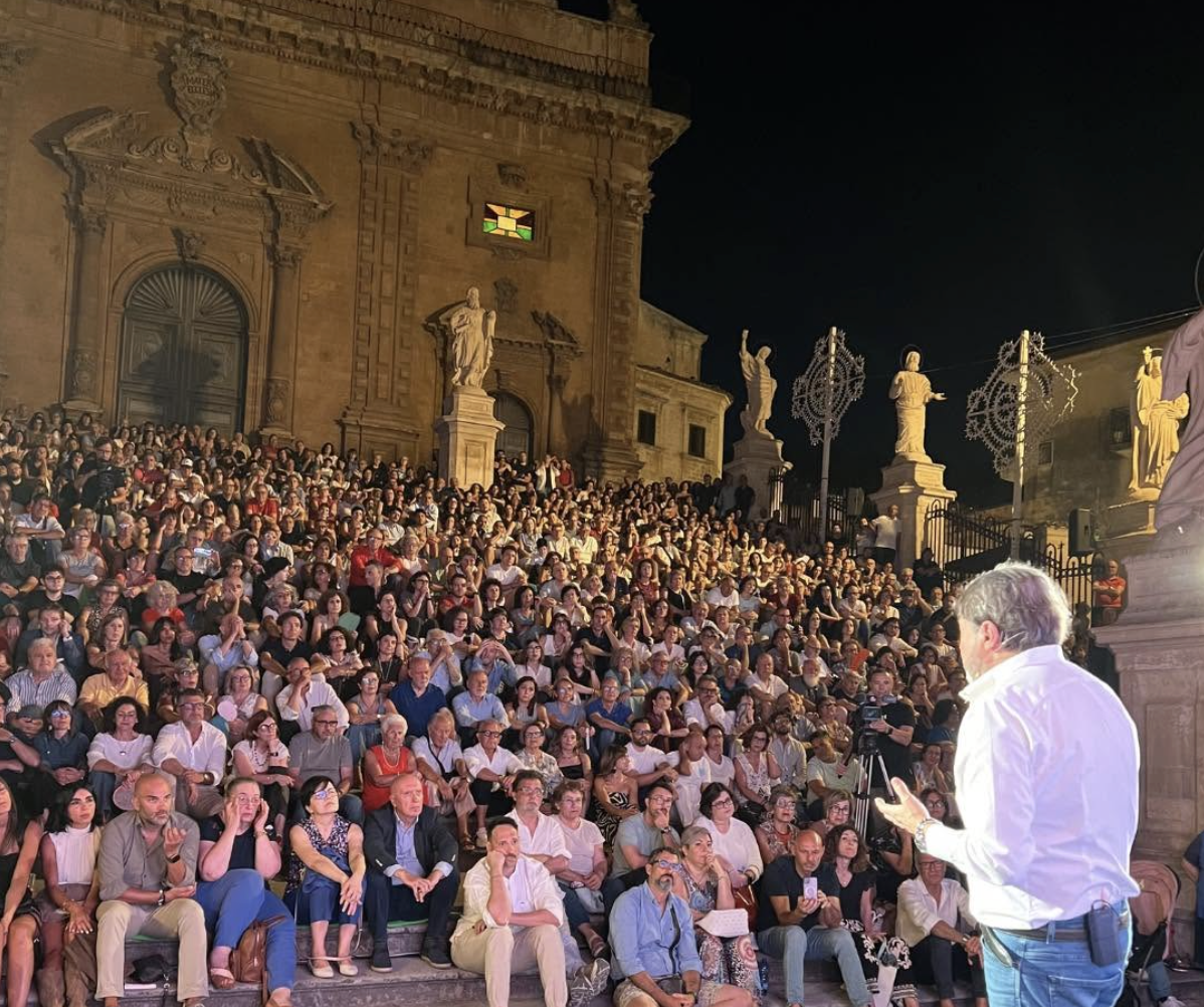 Quando la città torna a credere in se stessa: il fine settimana che ha restituito il cuore al centro storico di  Modica