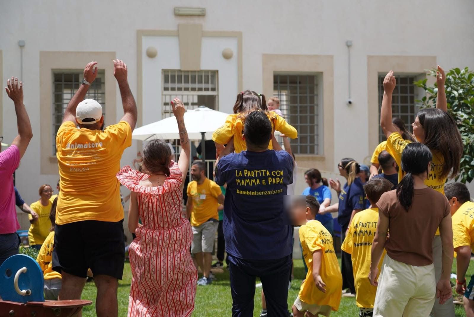 “Partita con mamma e papà 2026” nel carcere di Ragusa: il gioco che ricuce legami tra detenuti e figli