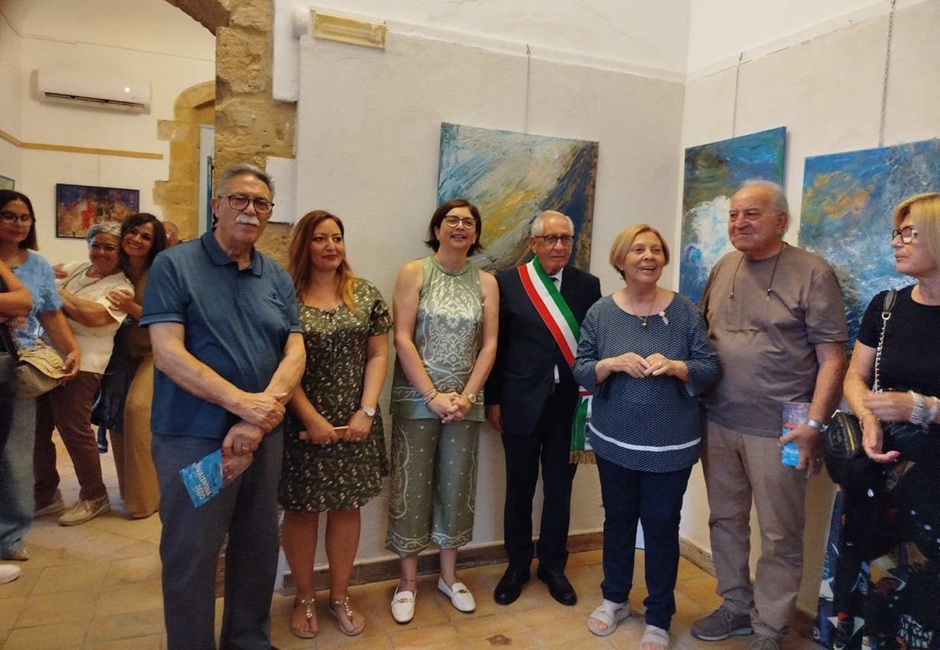 Scoglitti, inaugurata la mostra “Derive”,  dell’artista vittoriese Valentina Dezio