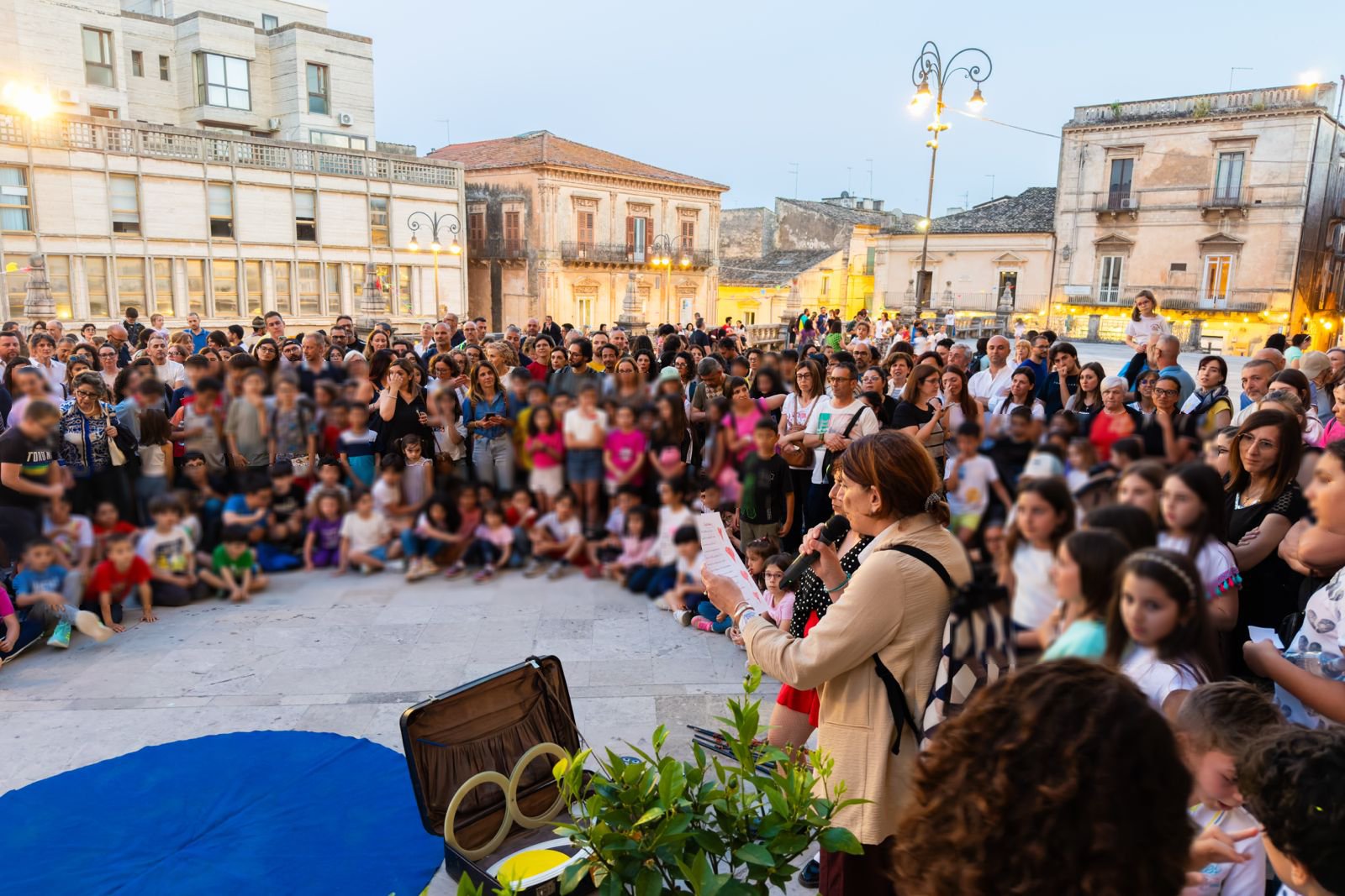 Il centro storico di Ragusa si trasforma in un grande spazio di gioco con “Scuola in Festa”. FOTO GALLERY