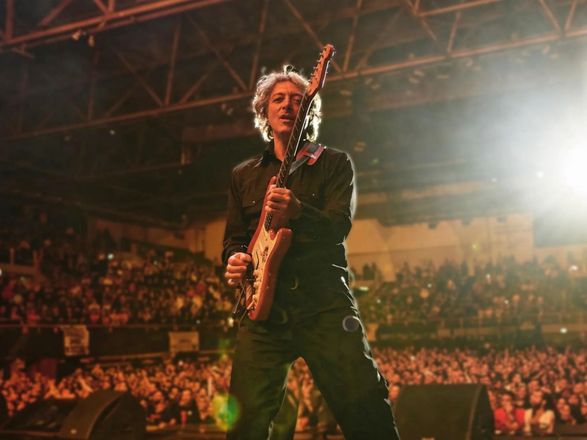Federico Poggipollini, chitarrista di Ligabue, a Marina di Modica con la band Radiofreccia.Il 30 luglio