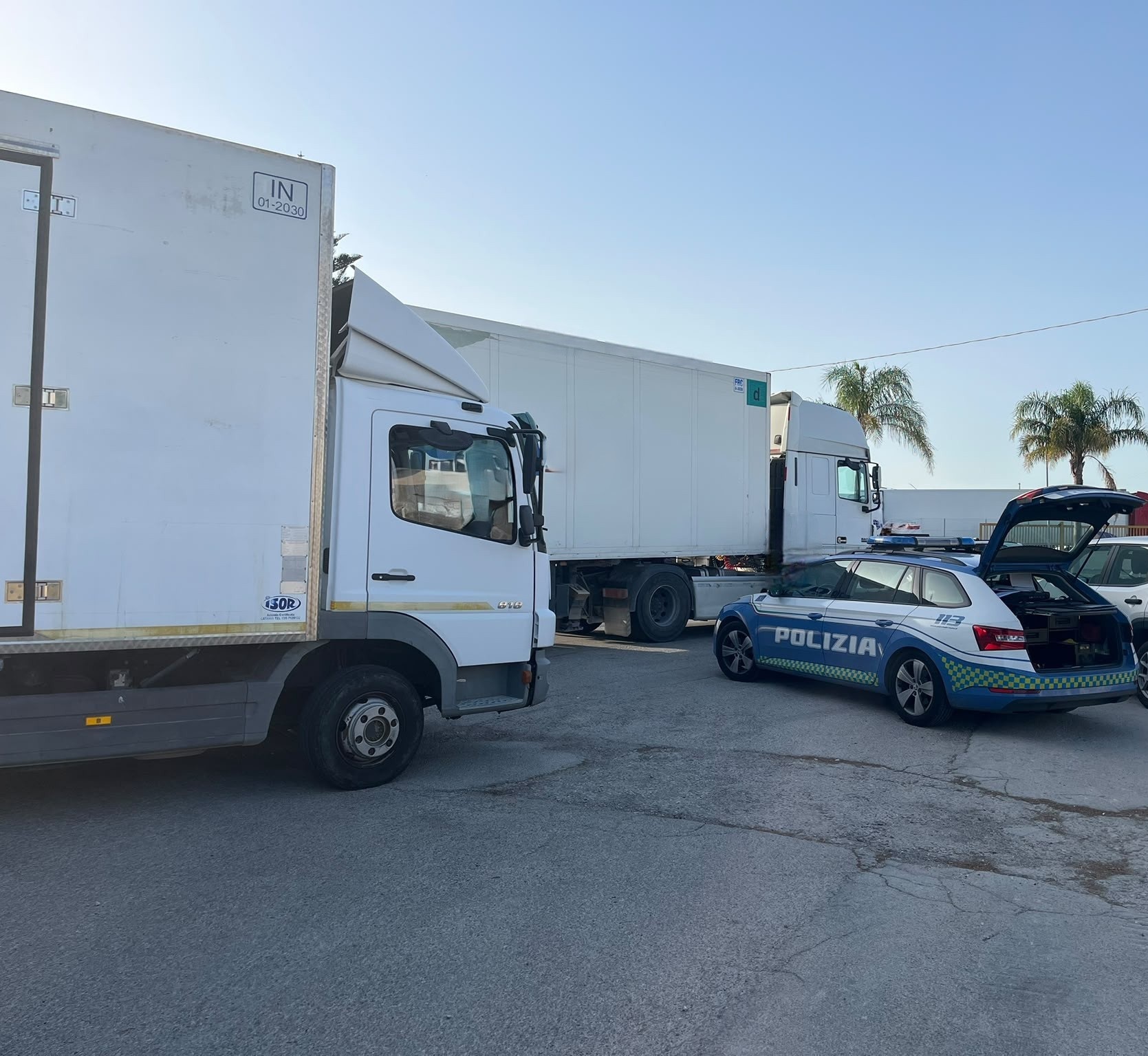 Blitz della Polizia al Mercato di Vittoria: controlli a tappeto con le unità cinofile