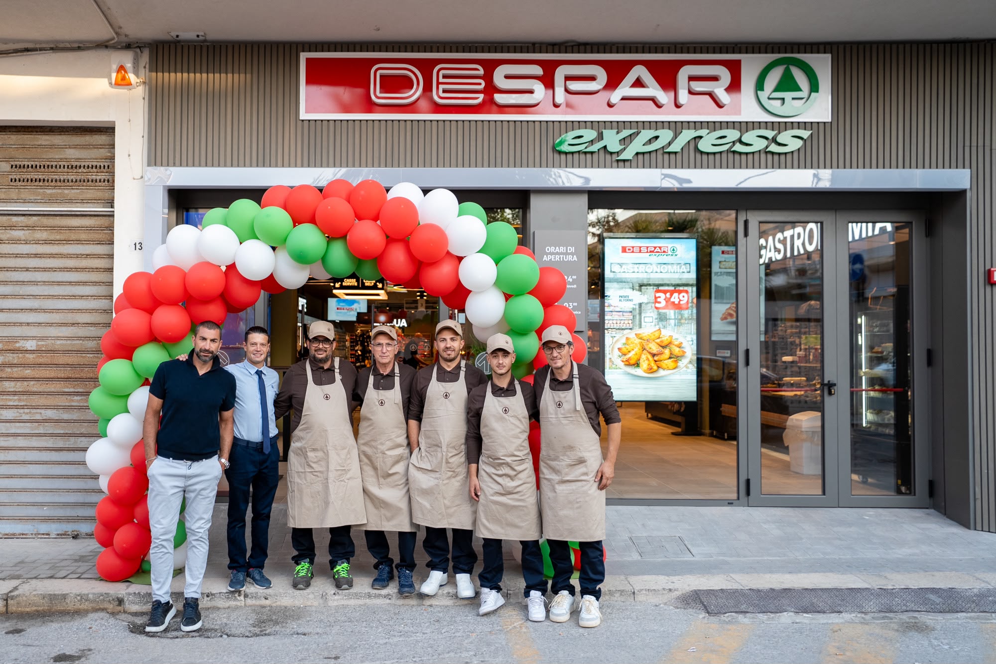 Marina di Ragusa riabbraccia il supermercato di via Citelli: nasce “Despar Express”, nuovo format di prossimità aperto fino alle 3 di notte. FOTO