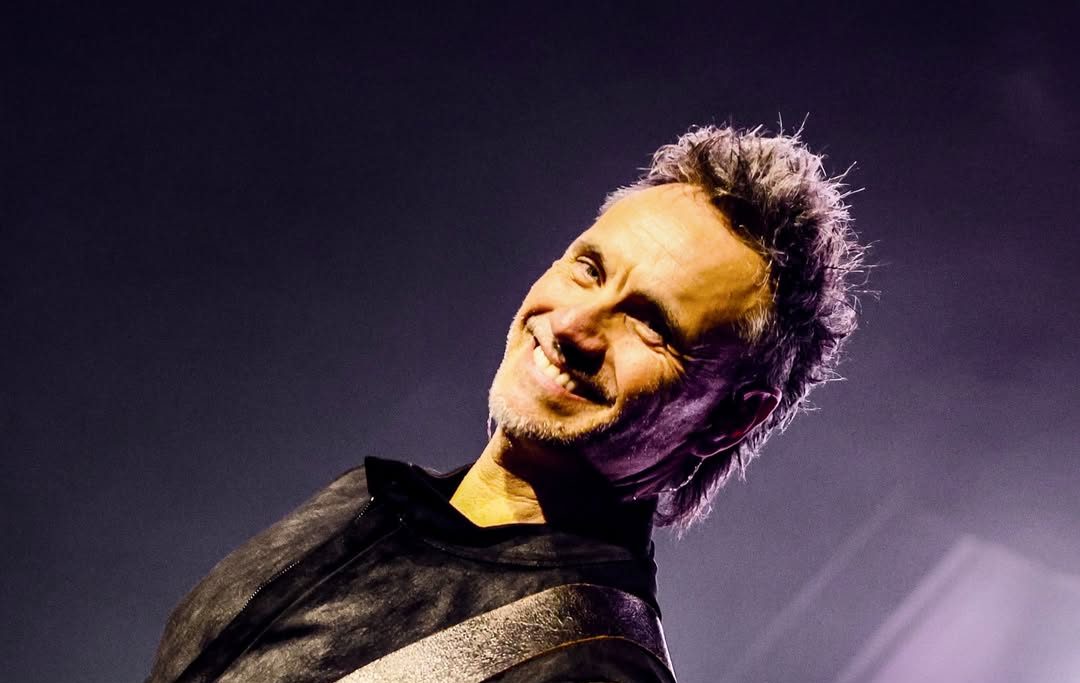 Nek chiude “In Teatro Aperto”: il grande live a Marina di Modica