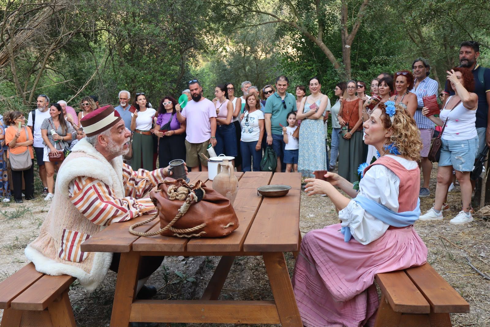 Boccaccio si fa itinerante: a Ragusa il “Decamerone” diventa un’avventura teatrale nella natura