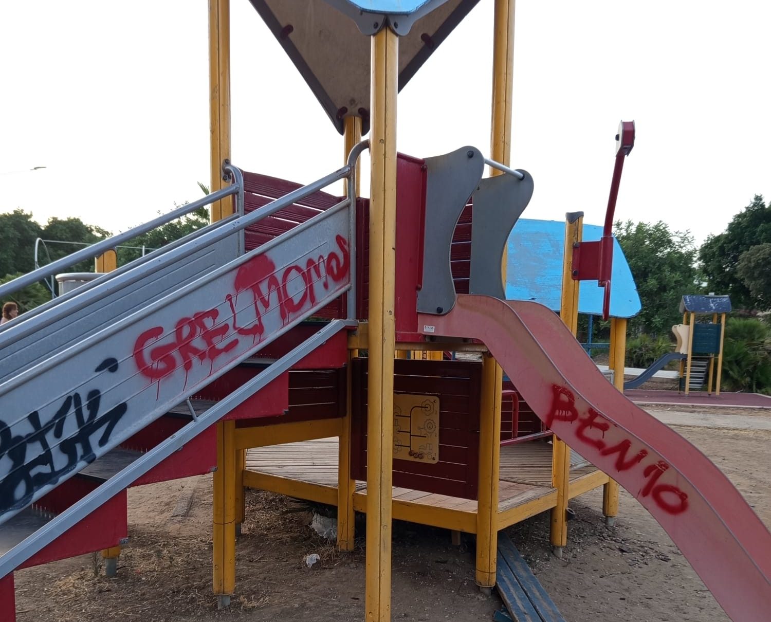 “Un parco dimenticato”: l’appello di un genitore per il parchetto di Padre Pio di Marina di Ragusa