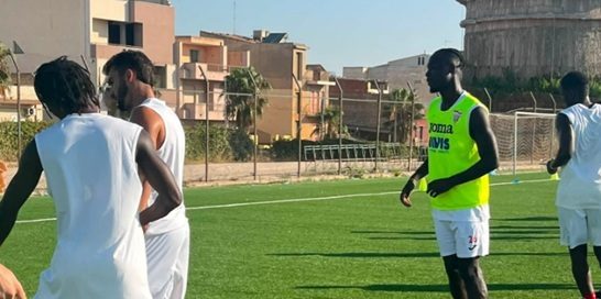 Prima amichevole stagionale per il Vittoria: pareggio sul campo del CastrumFavara