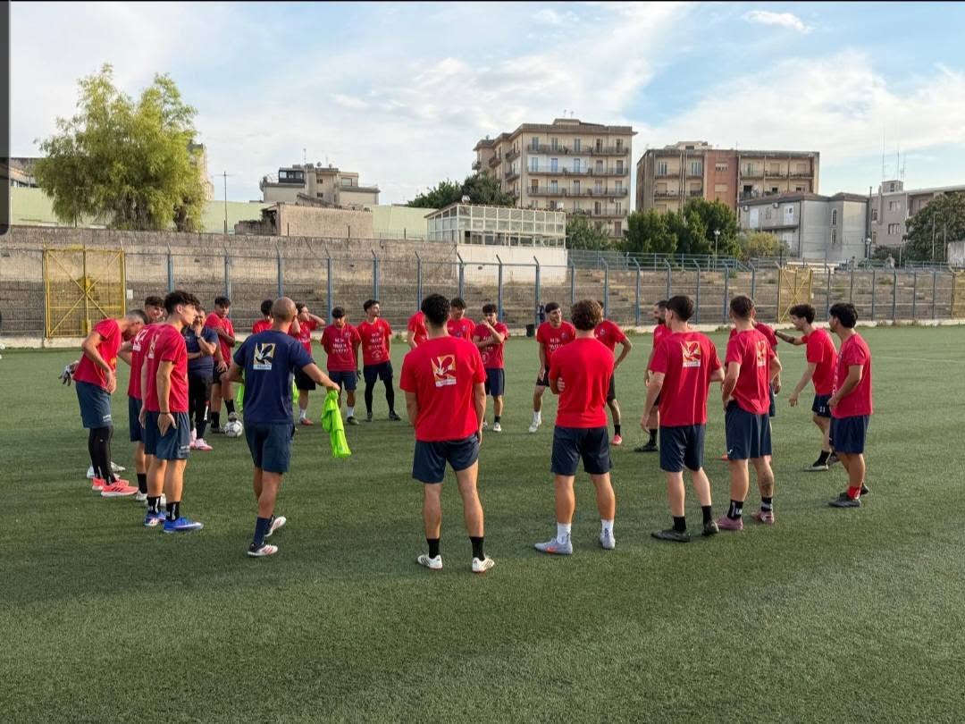 Frigintini Calcio: da domani si parte con la preparazione, i rossoblù scaldano i motori
