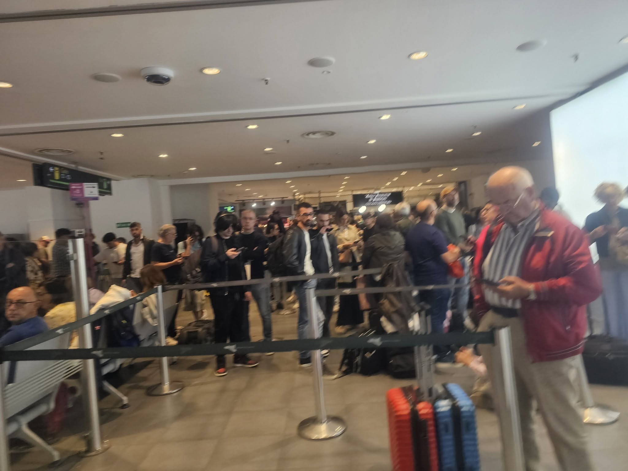 Caos all’aeroporto di Catania: si chiede l’intervento urgente della protezione civile