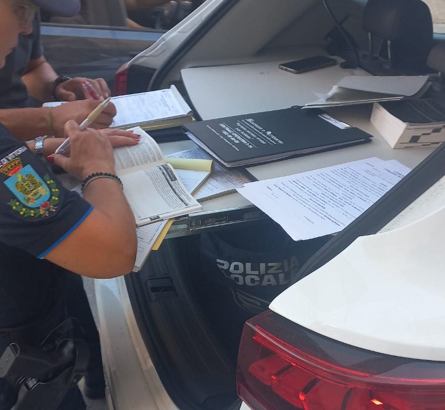 A Vittoria controlli a tappeto nel centro storico: 6 monopattini sequestrati e 21 sanzioni