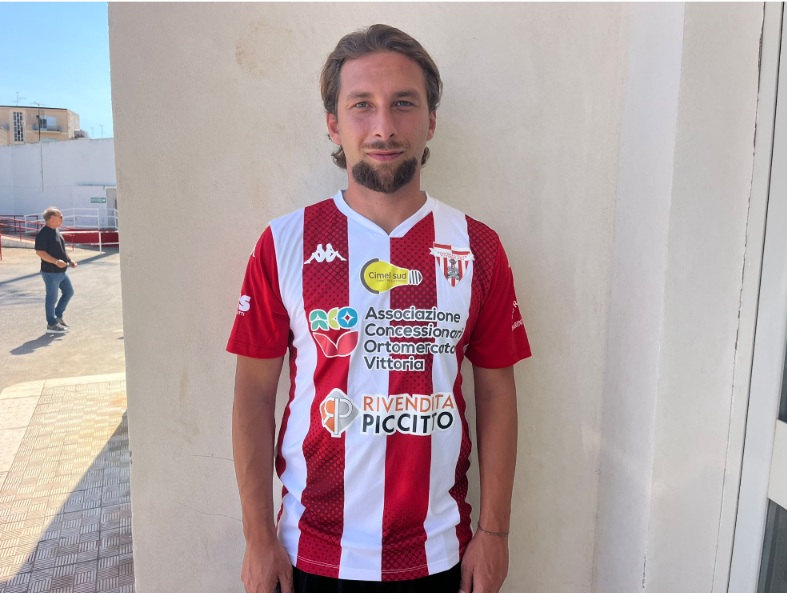 Il Vittoria si rafforza: arriva Emanuele Amabile, sarà il play del centrocampo