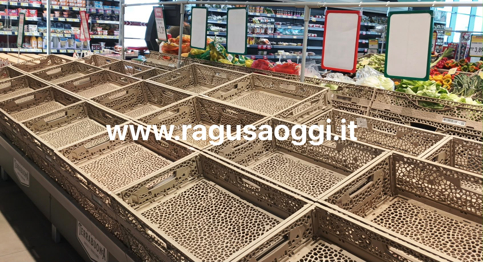 Supermercati e scaffali vuoti anche a Ragusa