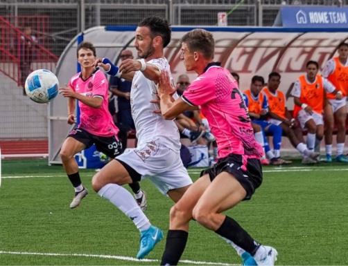 Calcio, serie D: Modica – Athletic Palermo, tutto da rifare. Gara sospesa per infortunio dell’arbitro