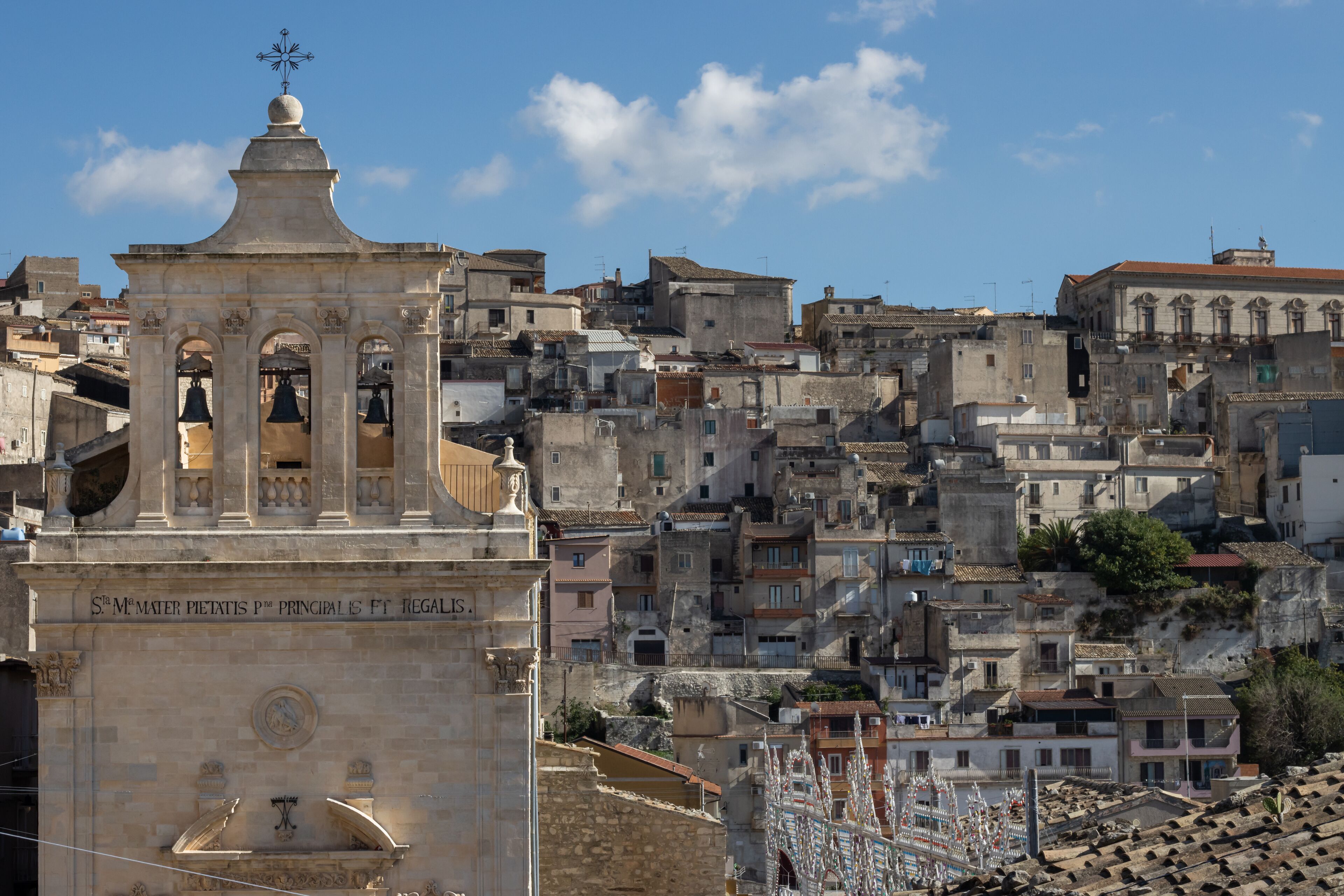 Giarratana, 395 nuove cittadinanze in due anni: il caso che sorprende la Sicilia