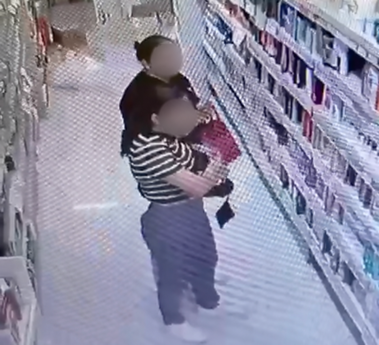 “Siamo stanchi”: ancora un furto in un negozio a Vittoria e i titolari pubblicano il video