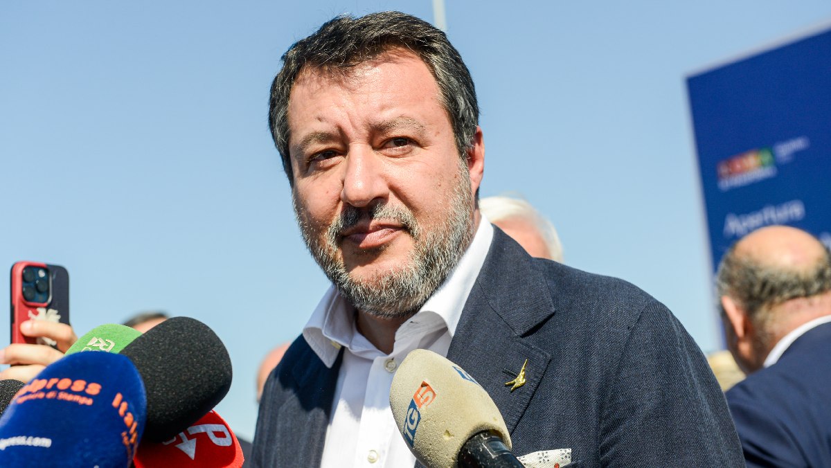 Protesta dei Tir, Salvini sblocca i fondi: pagamenti a 32mila imprese, ma i blocchi continuano