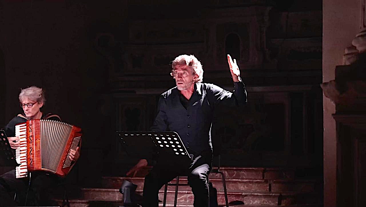 Il Pinocchio di Alessio Boni racconta gli ultimi: a Ragusa la fiaba diventa specchio delle ingiustizie di oggi