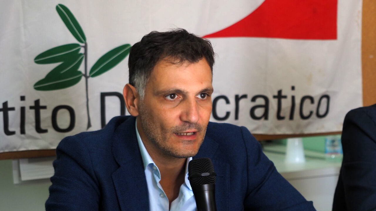 Terremoto nel Pd siciliano, Anthony Barbagallo si dimette: “Non siamo riusciti a ritrovare l’unità”