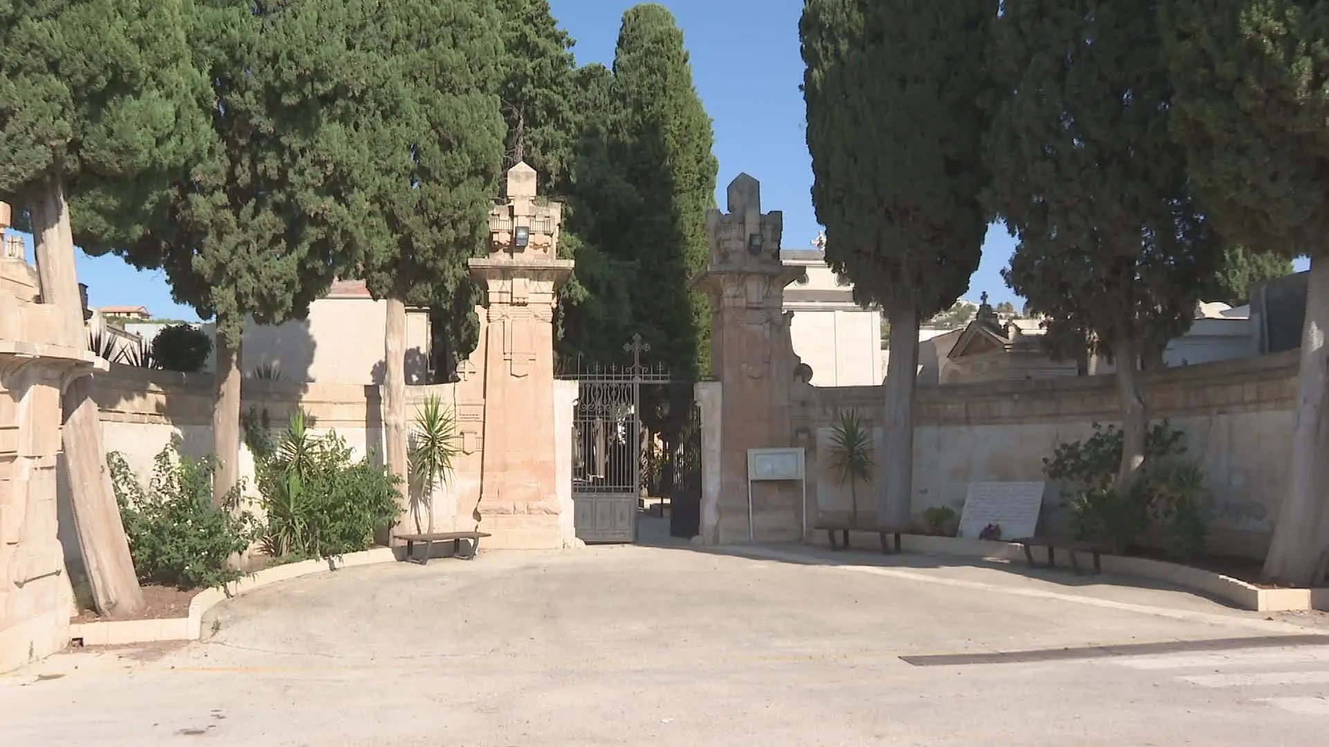 Ispica, il cimitero monumentale in un ebook: architetture e storie da riscoprire