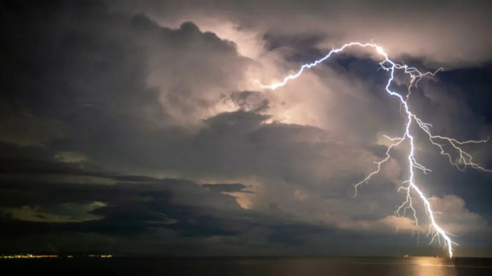 Maltempo,  allerta gialla in Sicilia: temporali e rischio di allagamenti