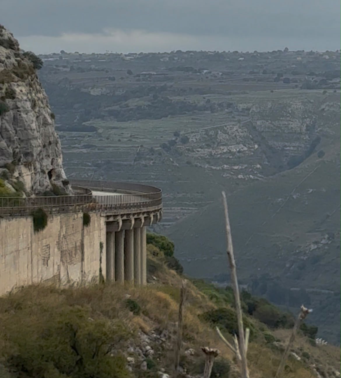 Ragusa, il viadotto della camionabile Colacem sotto il peso dei Tir: chiesti controlli